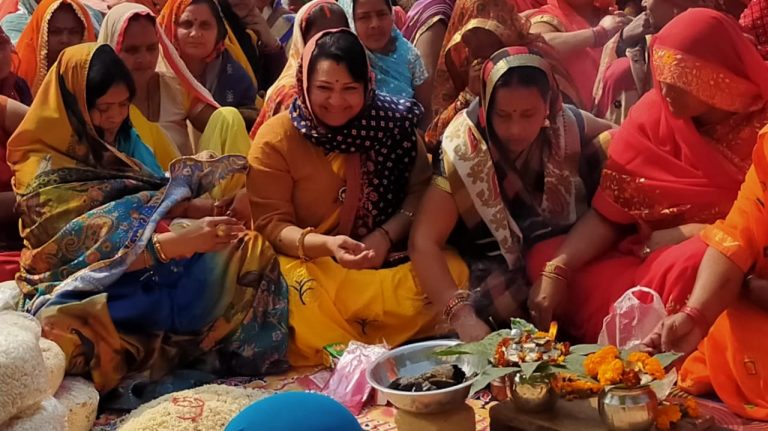 और जब 351 सुहागिन महिलाओं ने ग्रहण किया प्रसाद, विशाल भोज