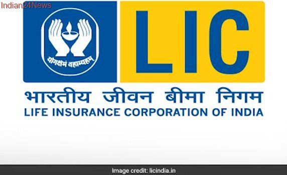 LIC में IPO के जरिए अपनी हिस्सेदारी बेचेगी सरकार: सीतारमण