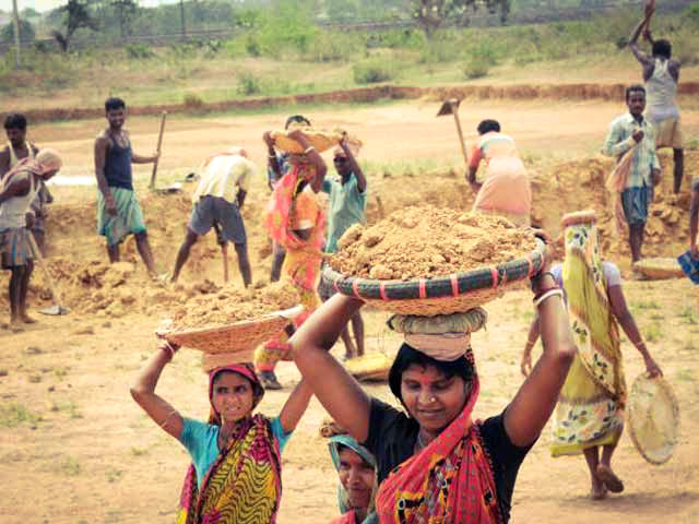 मनरेगा में पांच साल से 1.49 करोड़ का भुगतान नहीं