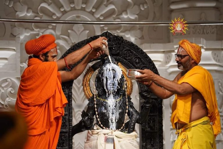चैत्र रामनवमी मेला के अवसर पर प्रभु श्री राम के जन्मोत्सव को तैयार अयोध्या