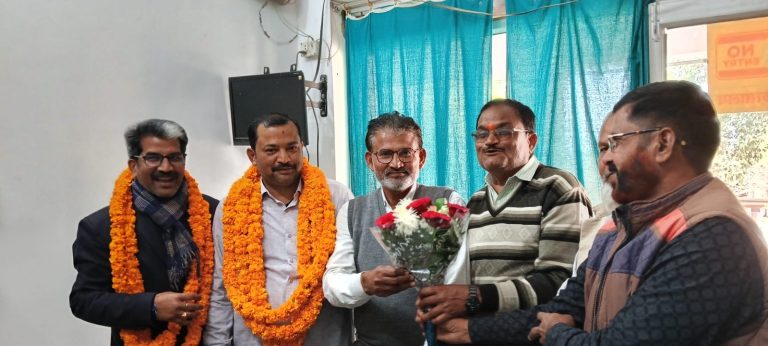 जनहित चिकित्साल्य में प्रेस क्लब अध्यक्ष का जोरदार स्वागत