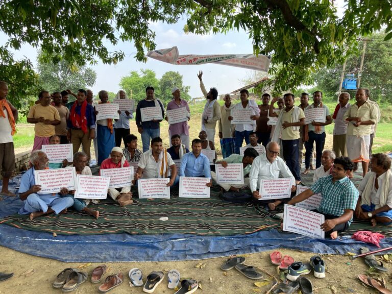 अर्बन टाउनशिप,स्पोर्ट्स सिटी और सड़क चौड़ीकरण के लिए भूमि अधिग्रहण के खिलाफ किसानों का शांतिपूर्ण विरोध प्रदर्शन 19 वें दिन भी जारी