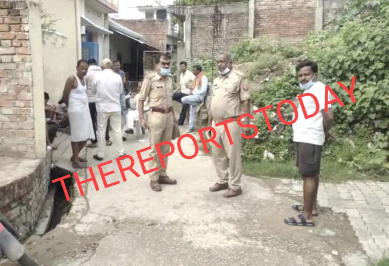 संदिग्ध परिस्थितियों में घर के अंदर मिला बुजुर्ग का शव