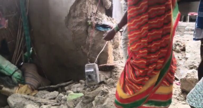 कच्चे मकान की छत गिरने से मासूम की हुई दर्दनाक मौत,चार गंभीर रूप से घायल