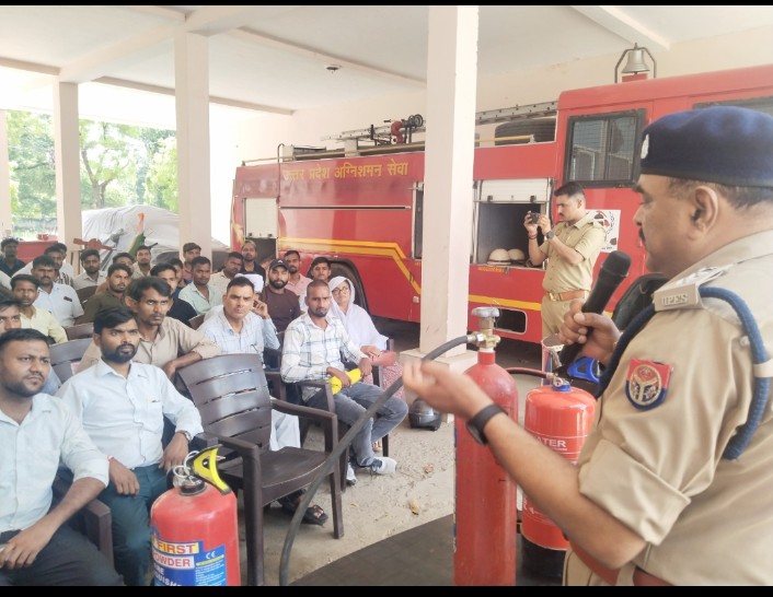 Fire Safety Officer: आज से रायबरेली अग्निशमन विभाग मे नौजवानों की ट्रेनिंग हुई शुरू,निजी भवनों-अस्पतालों में बन सकेंगे फायर सेफ्टी अफसर