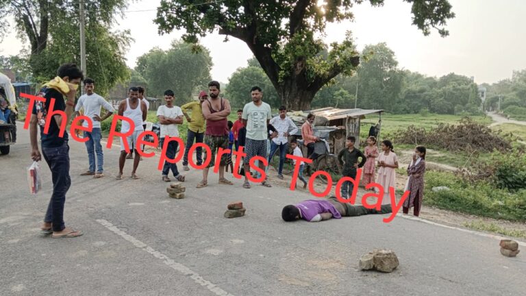 संदिग्ध परिस्थितियों में सड़क किनारे मिला युवक का शव