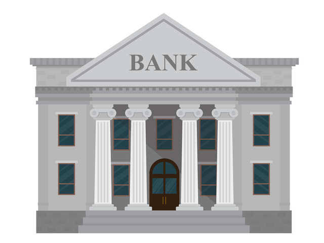 सर्विस चार्ज के नाम पर बैंकों ने की करोड़ों की कमाई – ओपी यादव