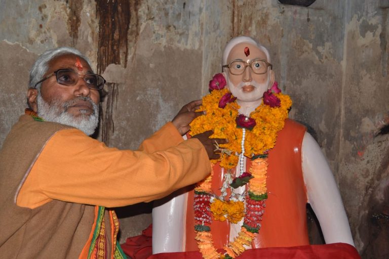 एक ऐसा शिव मंदिर, जहां पीएम मोदी मूर्त रूप में करते हैं शिव आराधना
