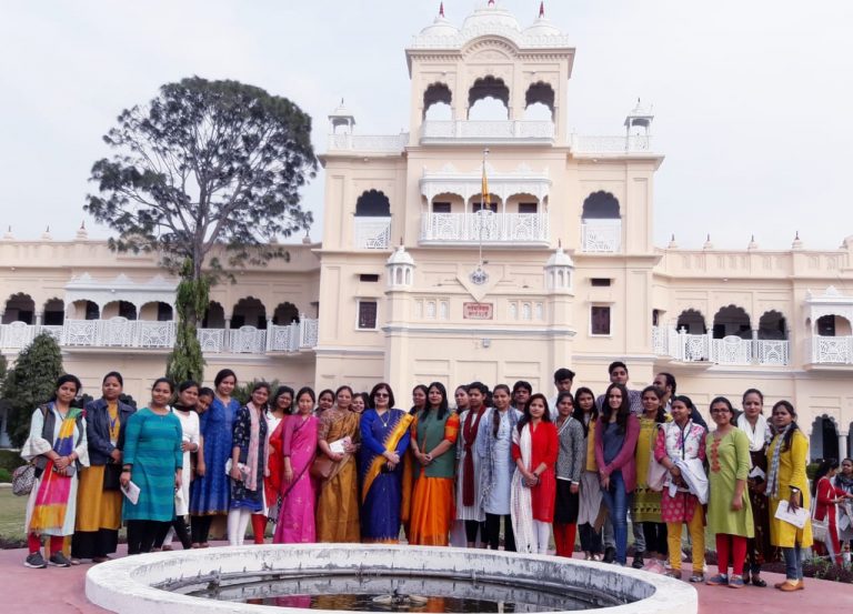 प्रोफेसरों एवं शोधकर्ताओं ने केएमसी मातृभूमि को किया नमन