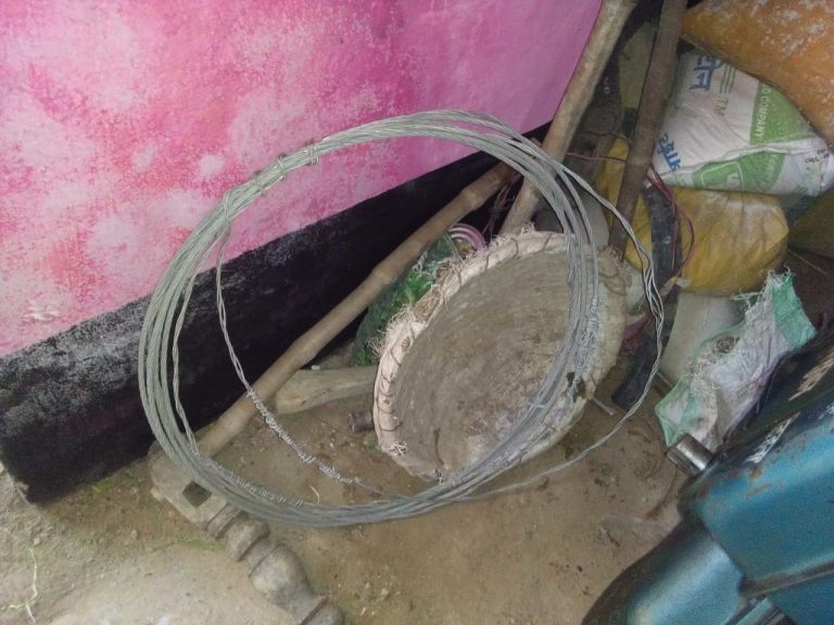 विद्युत विभाग में बड़ा घोटाला… काम सरकारी लेकिन चंदा लगा रहे ग्रामीण