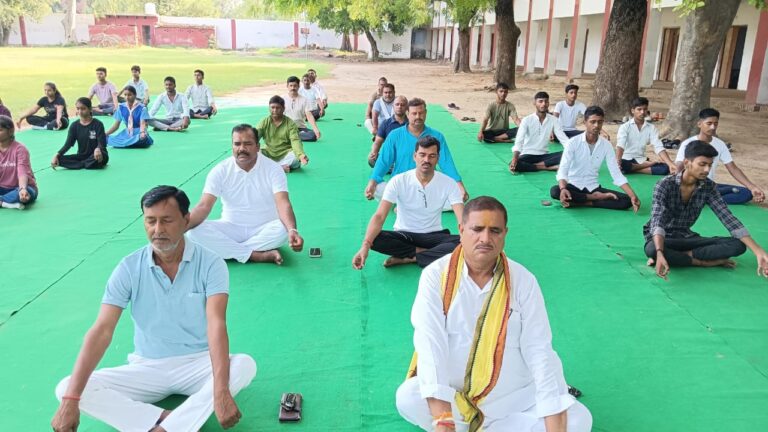 प्रतिदिन योग करे निरोग रहे छात्र-छात्राएं देश के स्वस्थ एवं अच्छे नागरिक बने: हरिचन्द्र बहादुर सिंह