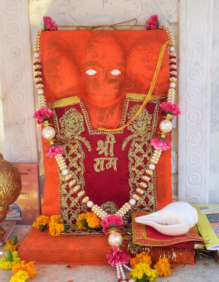 बाल रूपी हनुमान जी का नेत्र पूजा-अर्चना व भव्य श्रृंगार धूमधाम से हुआ सम्पन्न