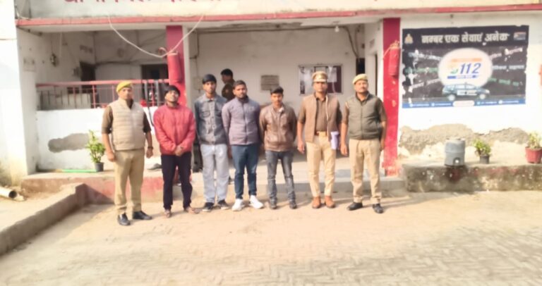 अवैध हुक्का बार के खिलाफ पुलिस ने करी बड़ी कार्यवाही, चार आरोपी गिरफ्तार