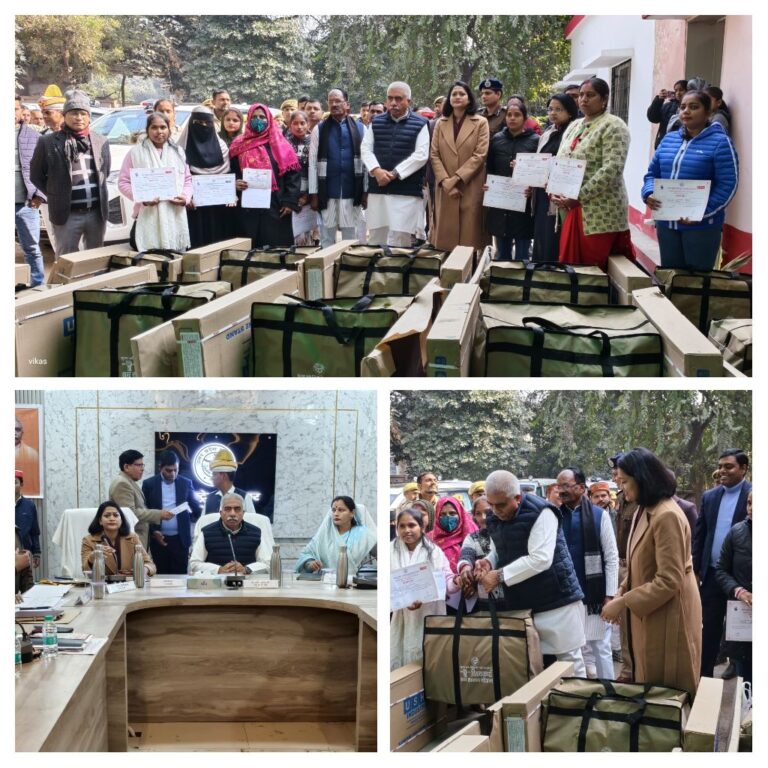 प्रभारी मंत्री राकेश सचान ने विकास कार्यों व कानून-व्यवस्था को लेकर समीक्षा बैठक कर दिए निर्देश