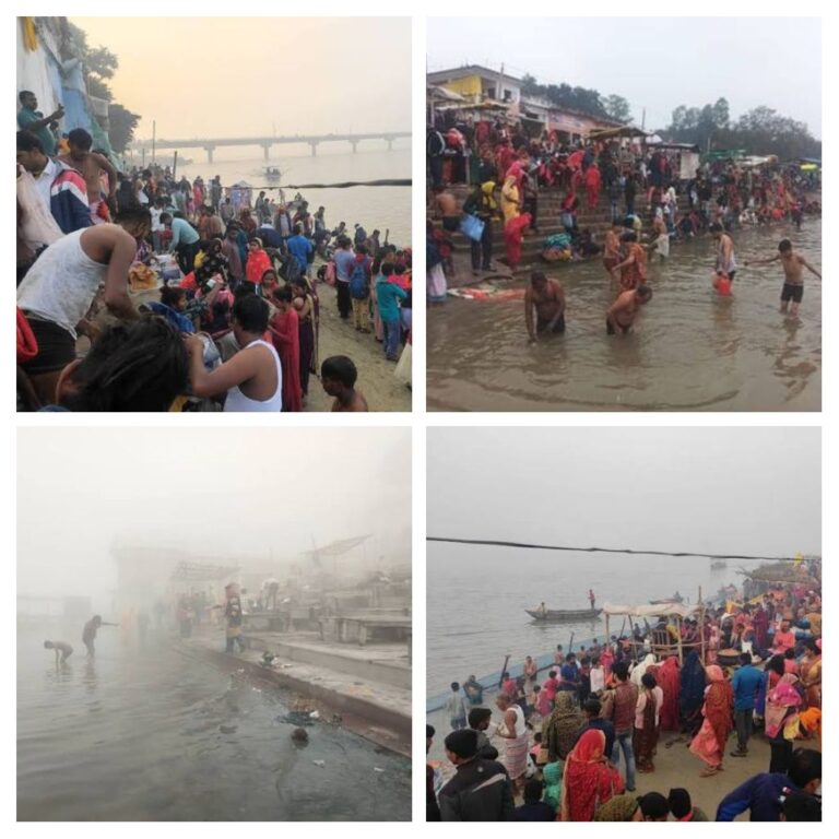 सुबह चार बजे से शुरू हुआ स्नान, हर-हर गंगे के जयकारों से गूंजा डलमऊ सहित अन्य घाट