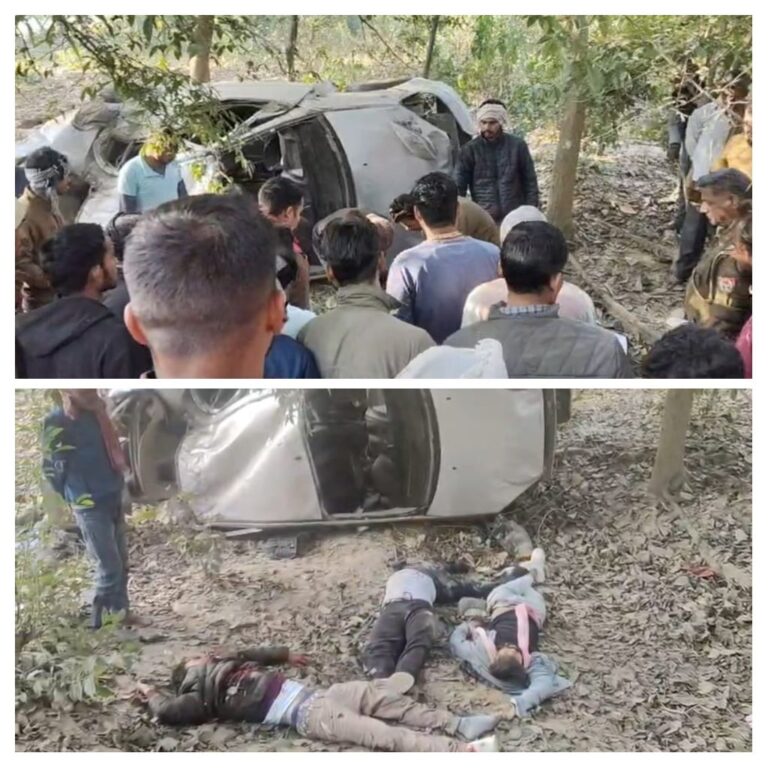 रायबरेली जिले में हुआ भीषण सड़क हादसा, अनियंत्रित कार पेड़ से टकराई कार सवार तीन लोगों की दर्दनाक मौत&nbsp;