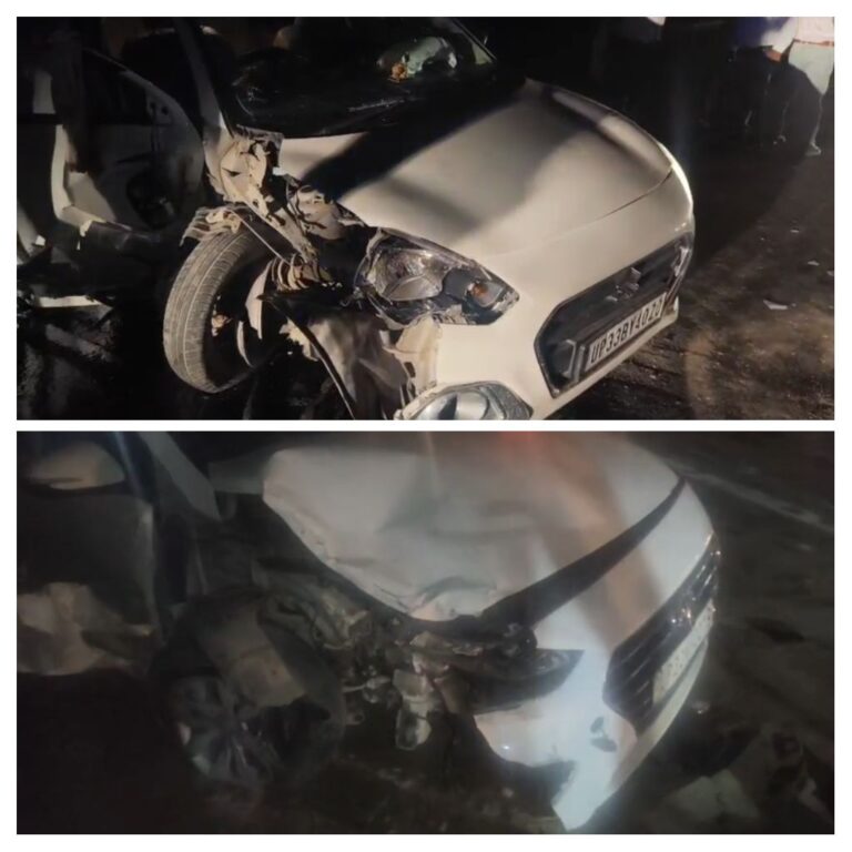 दो कारों की हुई आमने-सामने भीषण टक्कर, वाहन सवार चार घायल, वाहन हुए क्षतिग्रस्त