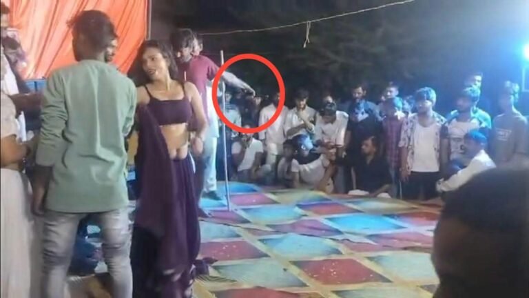 जन्माष्टमी पंडाल में अश्लील गानों को लेकर बवाल, दो पक्षों में मारपीट,तीन घायल